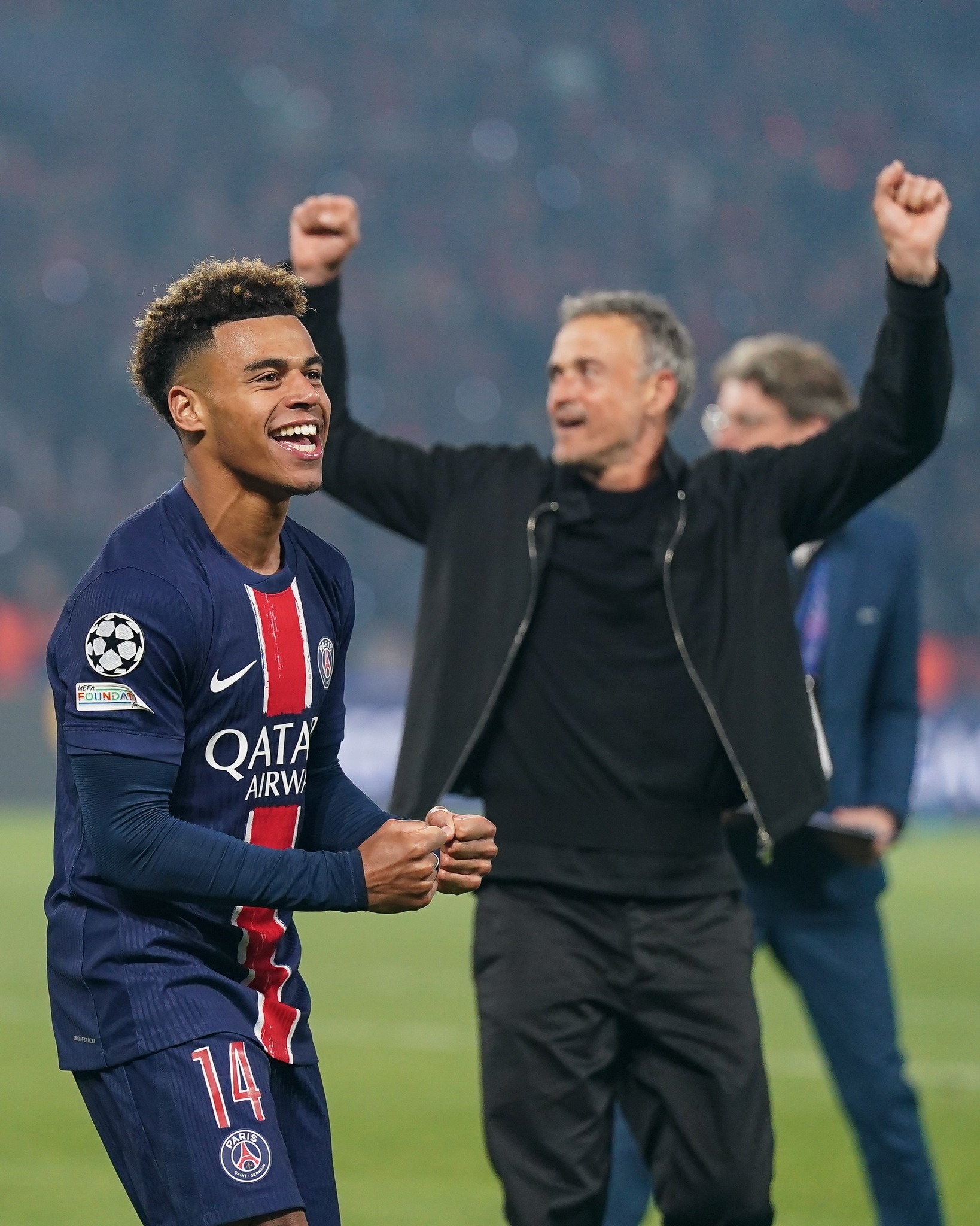 英雄联盟S15赛-包含巴黎圣日耳曼发布备战花絮；今晚防线松动；CBA常规赛任务艰巨；高层口径保持一致的词条