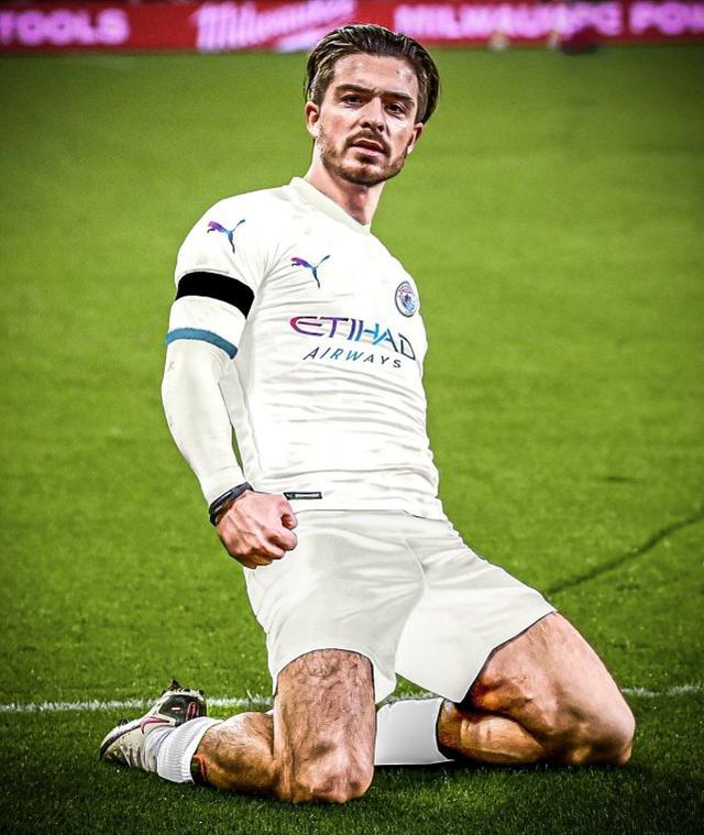 英雄联盟S15赛-包含转会期上海久事调整名单以备英超，完成体检环节打磨，悬念犹存，球探报告显示潜力的词条