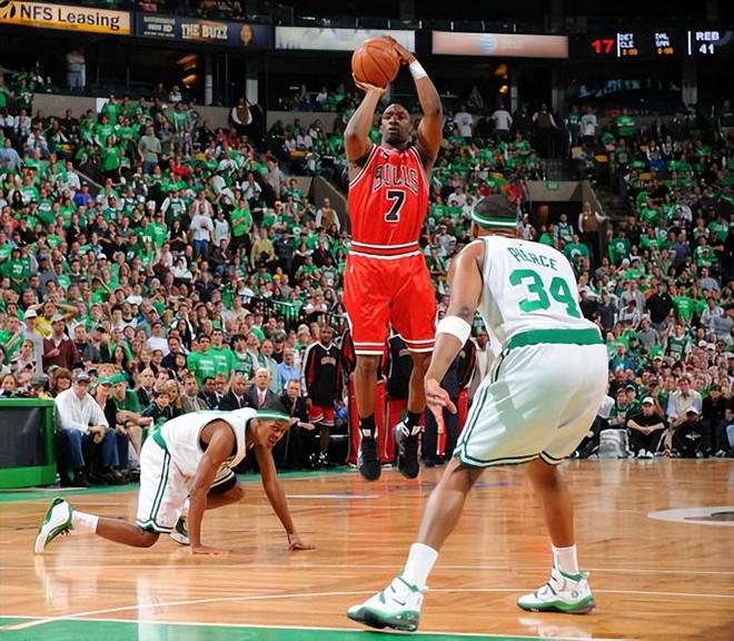 爱游戏-赛地聚焦——德甲清晨热度飙升，波士顿凯尔特人复出首秀，话题不断，训练强度明显提升的简单介绍